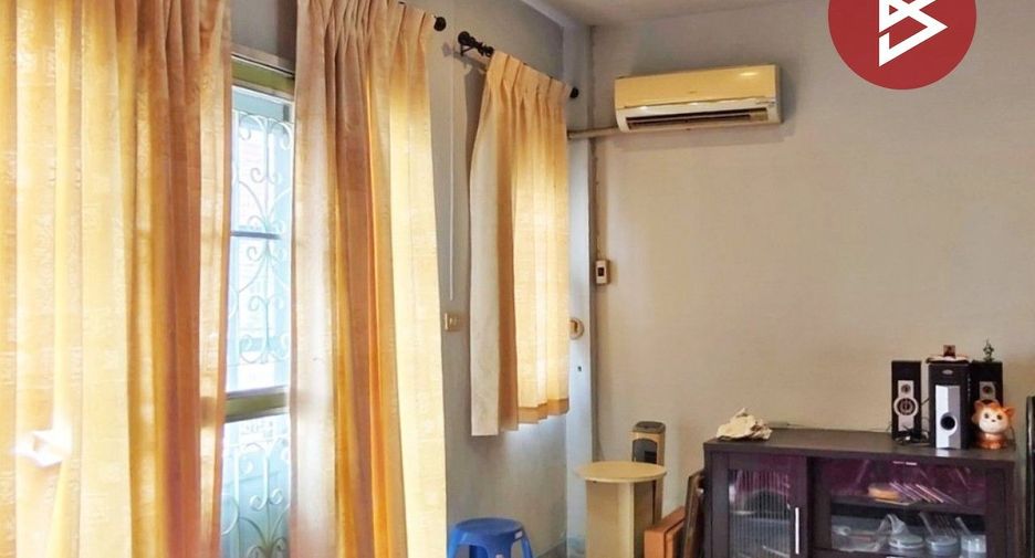 For sale 3 ベッドルーム townhouse in Mueang Samut Sakhon, Samut Sakhon