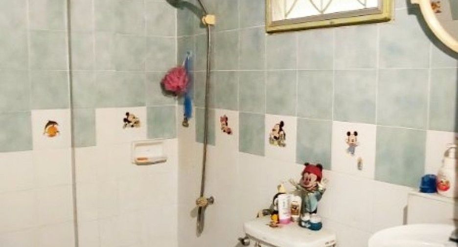 For sale 3 ベッドルーム townhouse in Mueang Samut Sakhon, Samut Sakhon