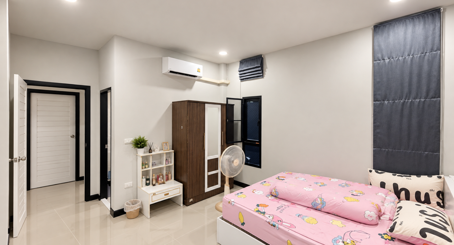 出售 3 卧室 独立屋 在 Ban Pho, Chachoengsao