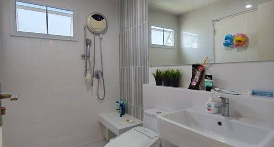 For sale 3 bedrooms house in Khlong Luang, Pathum Thani