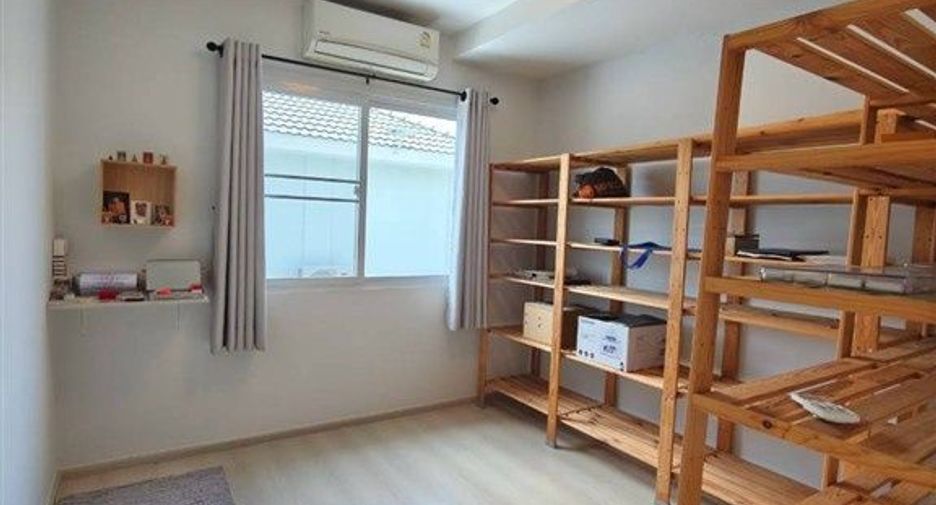 For sale 3 bedrooms house in Khlong Luang, Pathum Thani