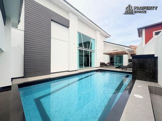 Villa en alquiler y en venta de 6 habitaciones en Bang Lamung, Chonburi