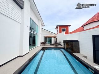 Villa en alquiler y en venta de 6 habitaciones en Bang Lamung, Chonburi