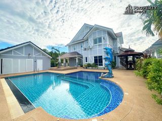 À louer et à vendre 5 chambres villa à Bang Lamung, Chonburi