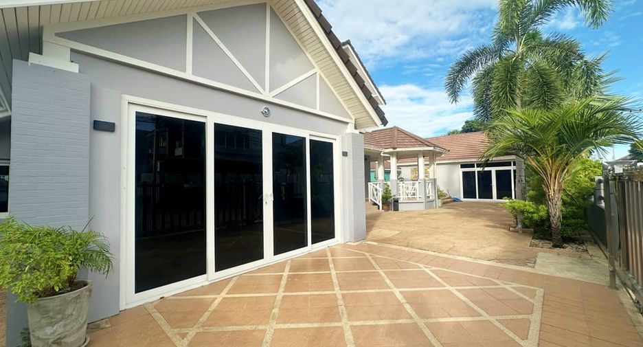 出租 和 出售 5 卧室 别墅 在 Bang Lamung, Chon Buri