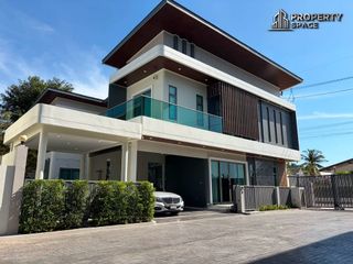 À louer et à vendre 5 chambres villa à Bang Lamung, Chonburi