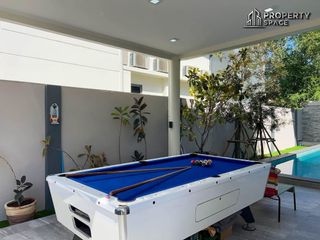 À louer et à vendre 5 chambres villa à Bang Lamung, Chonburi