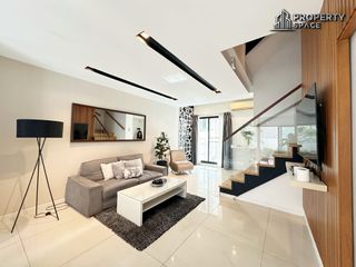 À louer 4 chambres maison à Bang Lamung, Chonburi