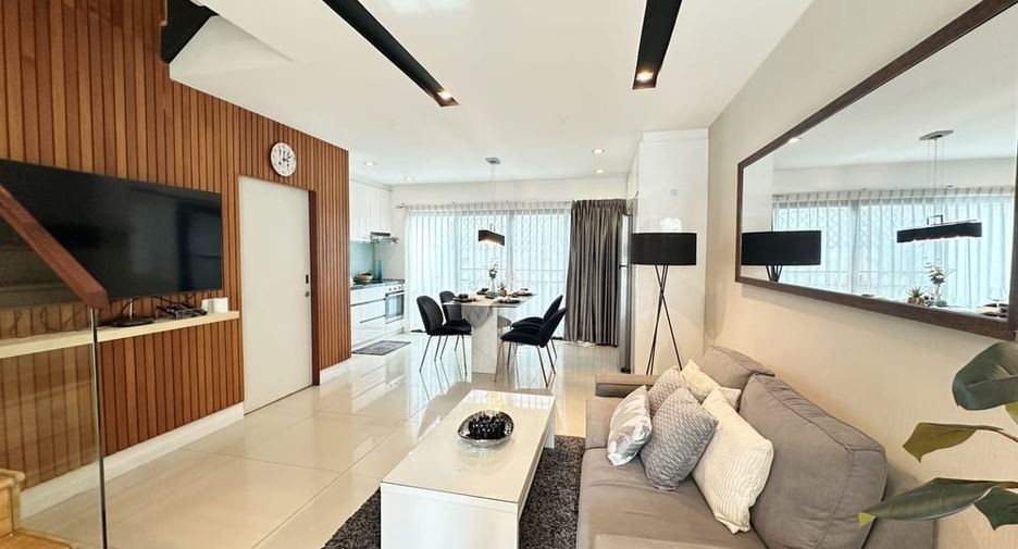 À louer 4 chambres maison à Bang Lamung, Chonburi