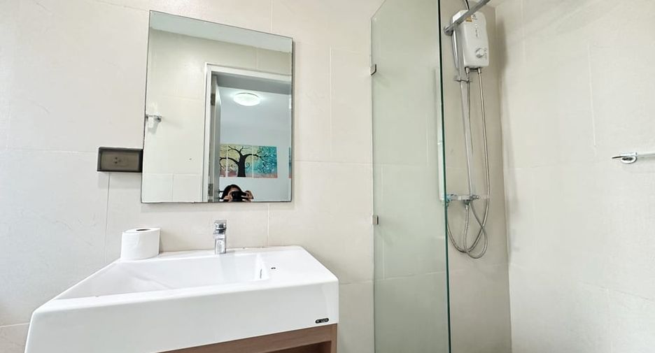 À louer 4 chambres maison à Bang Lamung, Chonburi