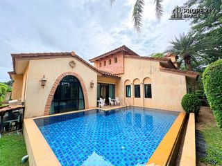 À louer 3 chambres villa à Huay Yai, Pattaya