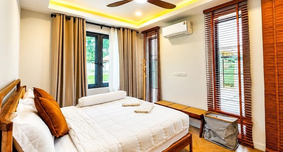 出租 4 卧室 别墅 在 Bang Lamung, Chon Buri