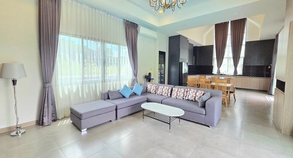 For rent 4 ベッドルーム villa in Bang Lamung, Chonburi
