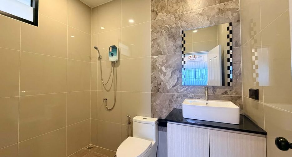 Продажа 3 спальни вилла в Банг Ламунг, Чонбури