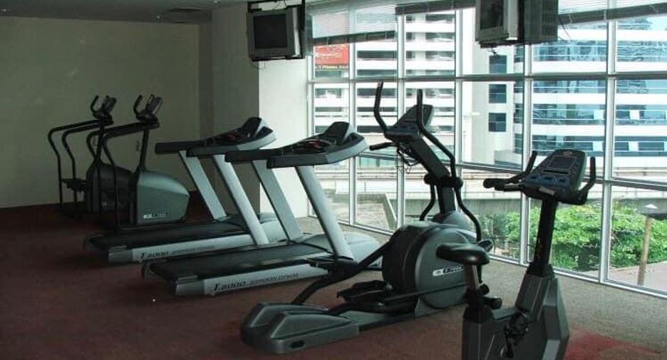For rent 1 bed condo in Watthana, Bangkok