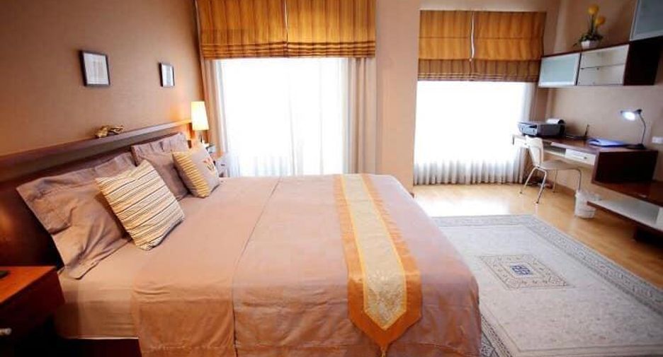 For rent 1 bed condo in Watthana, Bangkok