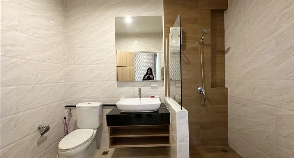 For rent そして for sale 3 ベッドルーム villa in Huay Yai, Pattaya