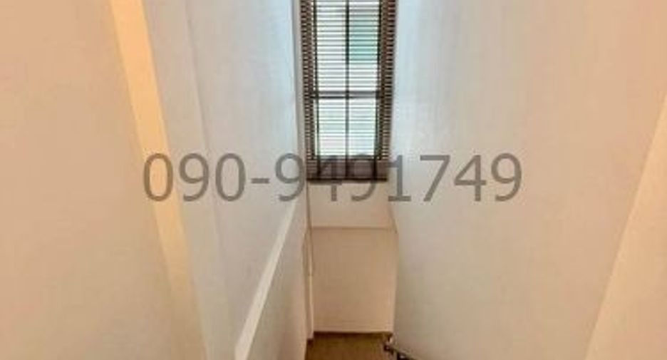 For rent 2 bedrooms townhouse in Sai Mai, Bangkok
