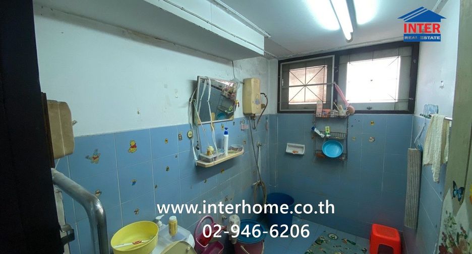 For sale 2 ベッドルーム house in Din Daeng, Bangkok