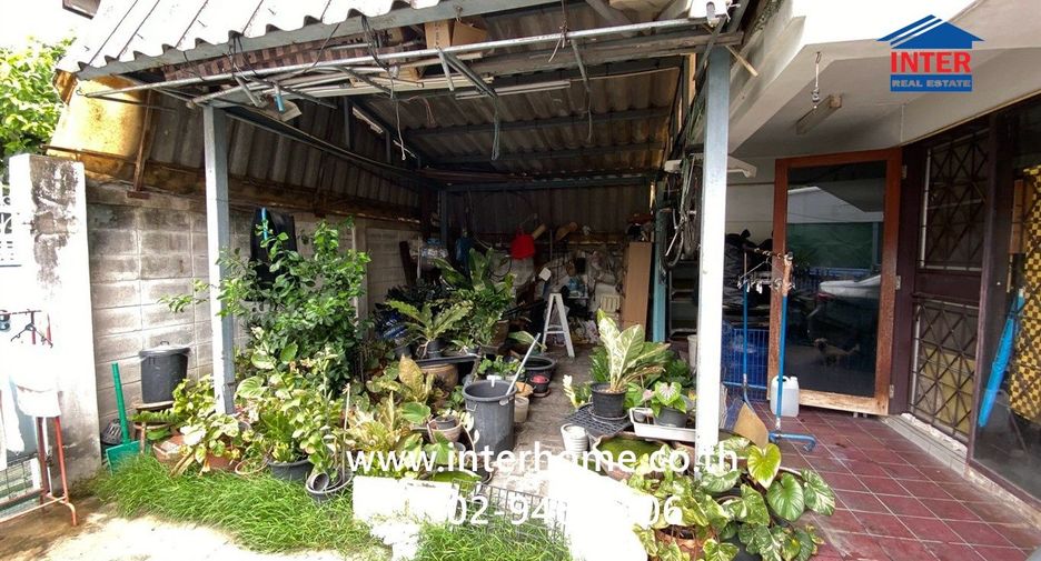 For sale 2 ベッドルーム house in Din Daeng, Bangkok