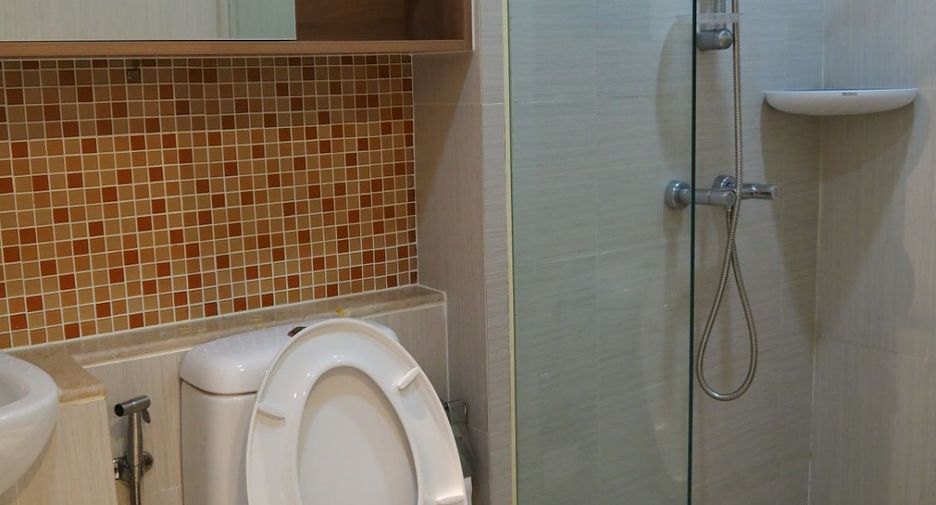 Wohnung zur Miete mit 2 Zimmer in Khlong Toei, Bangkok