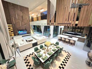 For sale 5 ベッドルーム villa in Bang Lamung, Chonburi