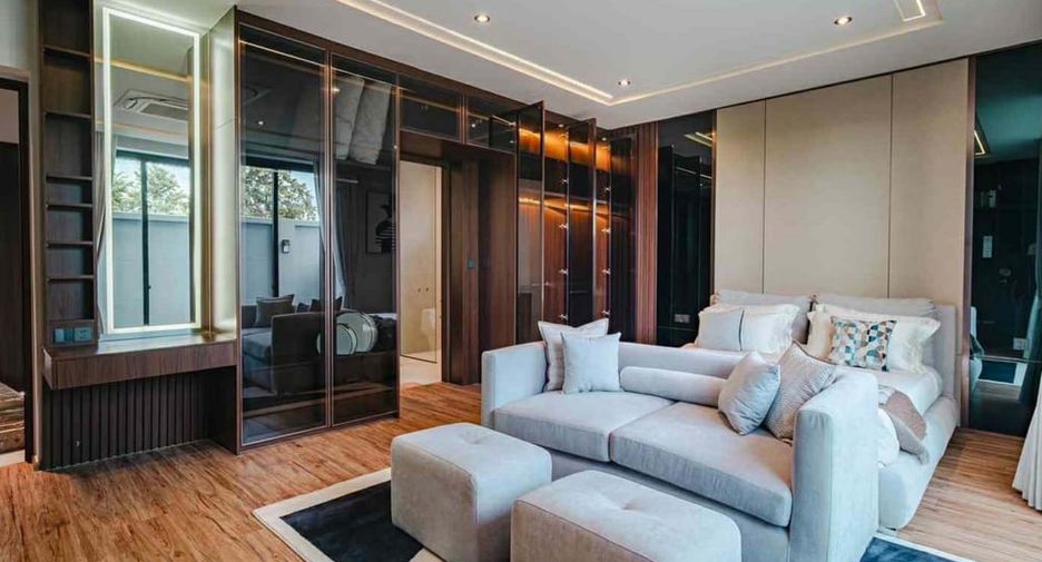 For sale 5 ベッドルーム villa in Bang Lamung, Chonburi