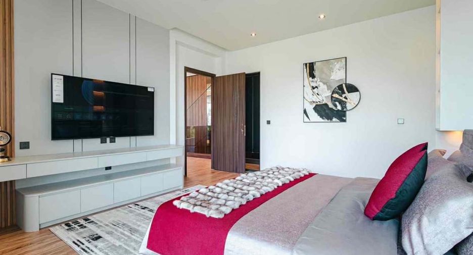 For sale 5 ベッドルーム villa in Bang Lamung, Chonburi