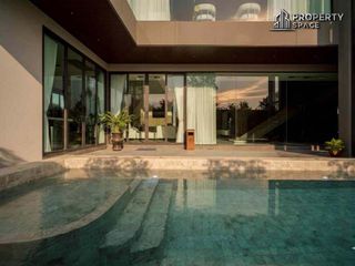 For sale 5 ベッドルーム villa in Bang Lamung, Chonburi