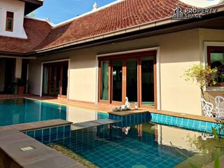 Villa en alquiler de 4 habitaciones en Bang Lamung, Chonburi