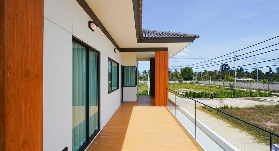 Villa zum Kauf mit 4 Zimmer in Bang Lamung, Chonburi