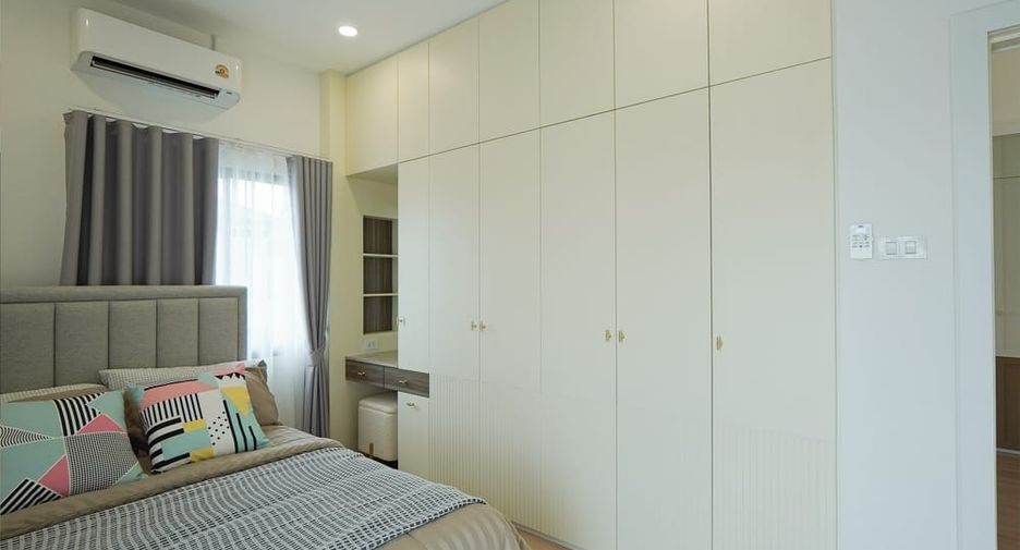 Villa zum Kauf mit 4 Zimmer in Bang Lamung, Chonburi