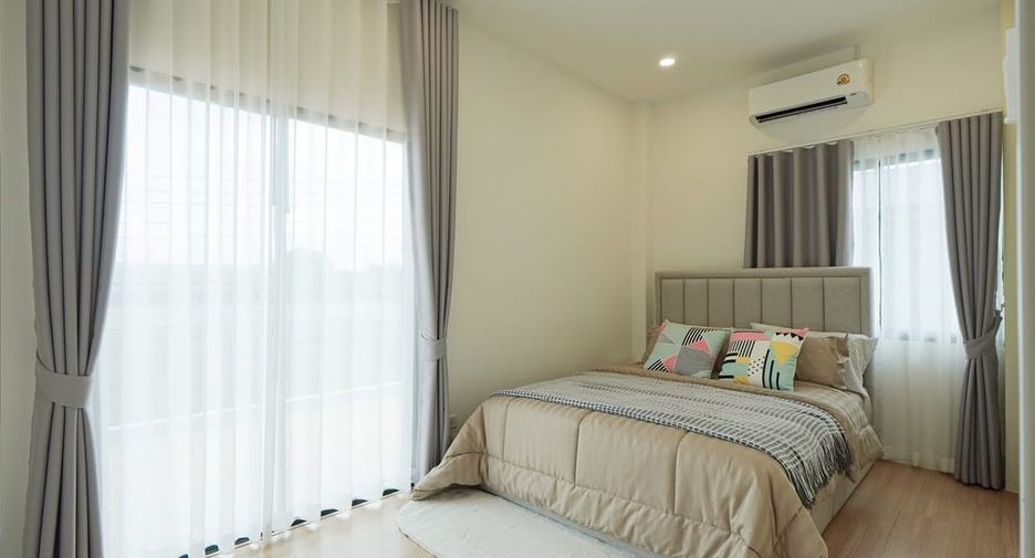 Villa zum Kauf mit 4 Zimmer in Bang Lamung, Chonburi