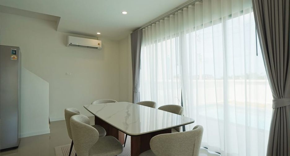 Villa zum Kauf mit 4 Zimmer in Bang Lamung, Chonburi