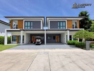 出售 4 卧室 独立屋 在 Bang Lamung, Chon Buri