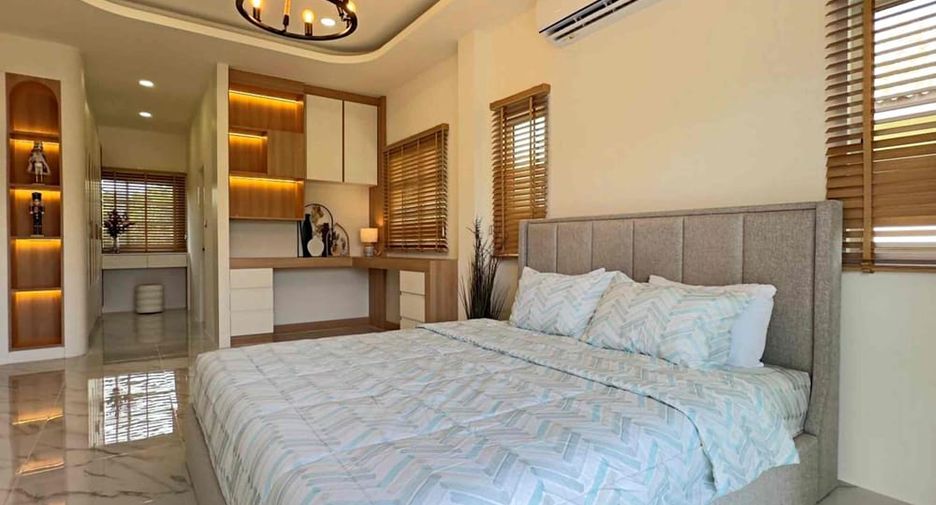 À louer et à vendre 4 chambres maison à Bang Lamung, Chonburi