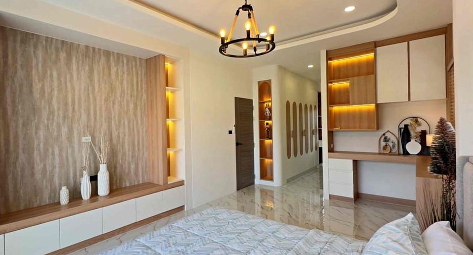 À louer et à vendre 4 chambres maison à Bang Lamung, Chonburi
