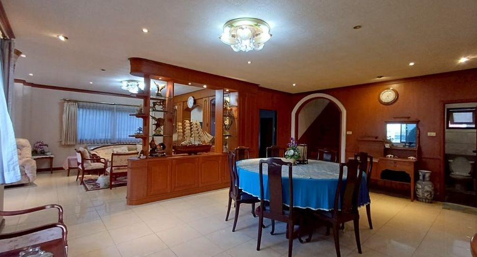 出售 4 卧室 独立屋 在 Bang Lamung, Chon Buri
