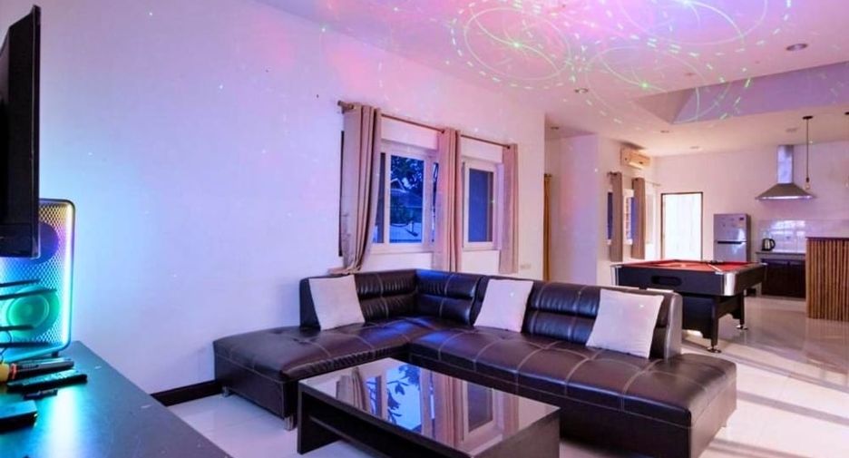 Villa zur Miete mit 4 Zimmer in Bang Lamung, Chonburi