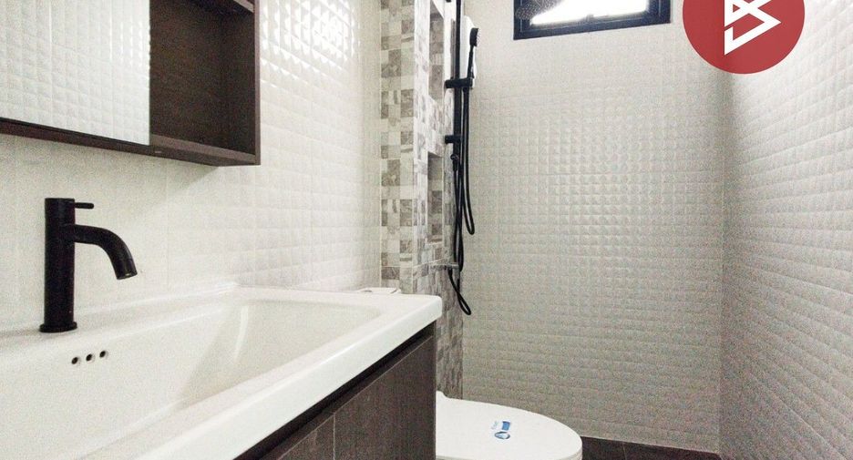 À vendre 3 chambres maison à Kamphaeng Saen, Nakhon Pathom