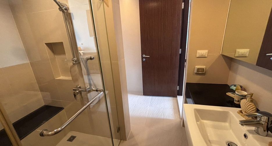 For sale 1 bed condo in Klaeng, Rayong