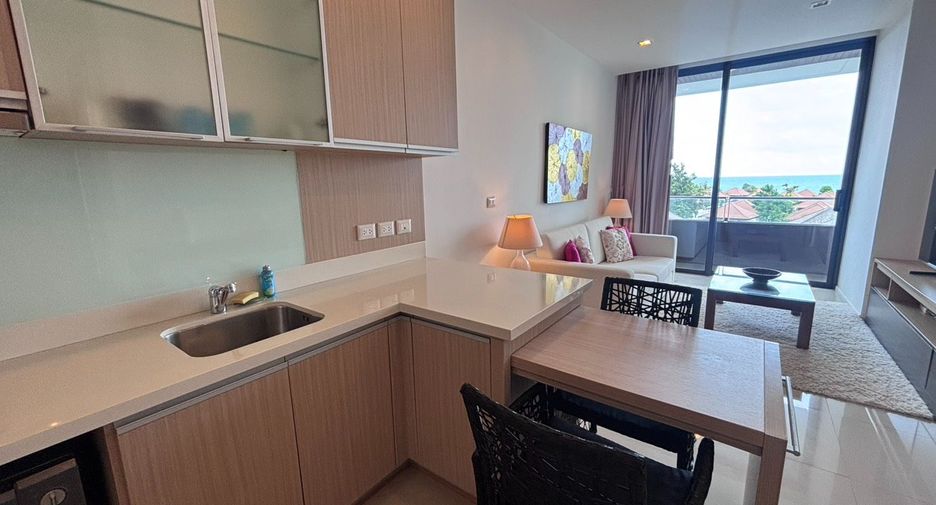 For sale 1 bed condo in Klaeng, Rayong