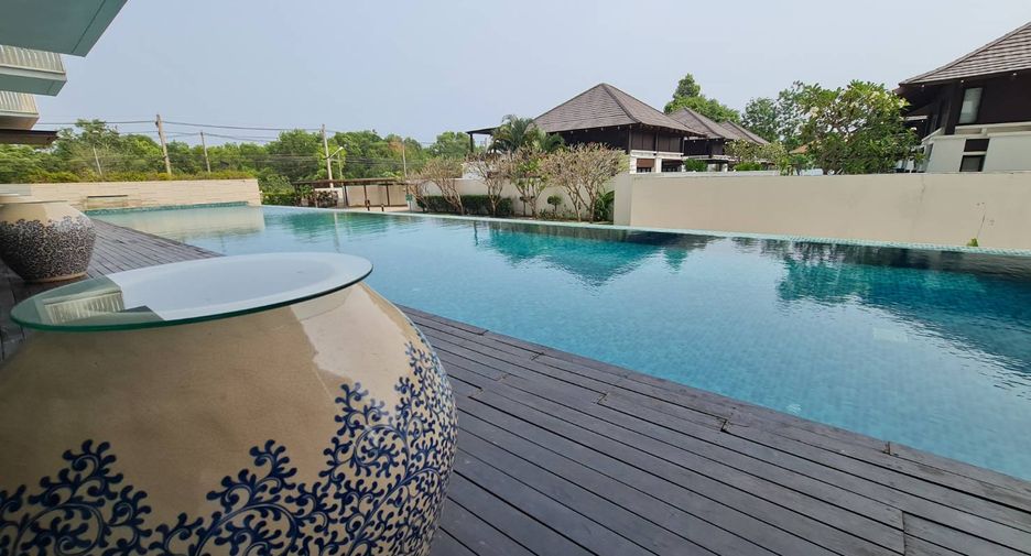 For sale 1 bed condo in Klaeng, Rayong