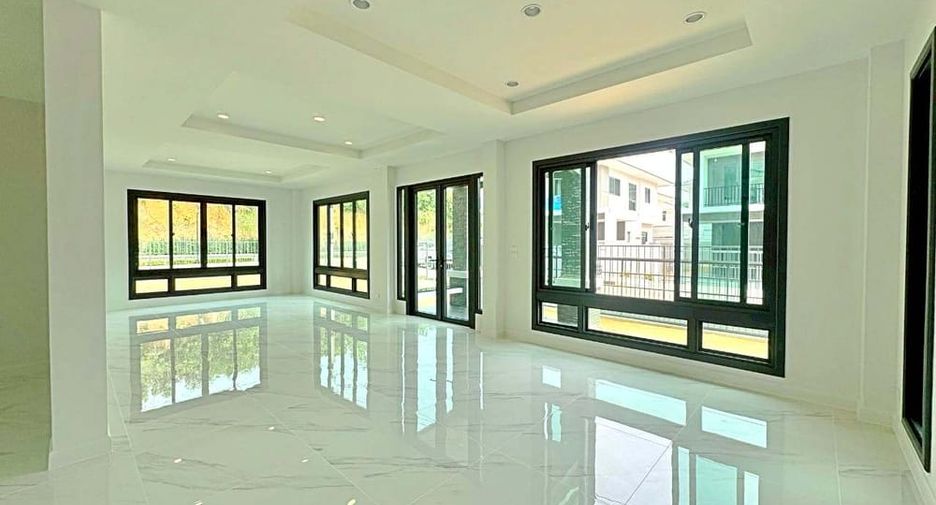 出售 4 卧室 独立屋 在 Bang Lamung, Chon Buri