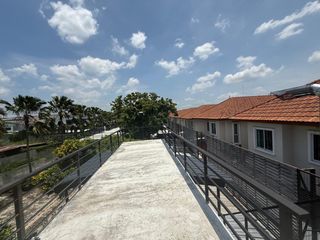 Terreno en alquiler en Min Buri, Bangkok