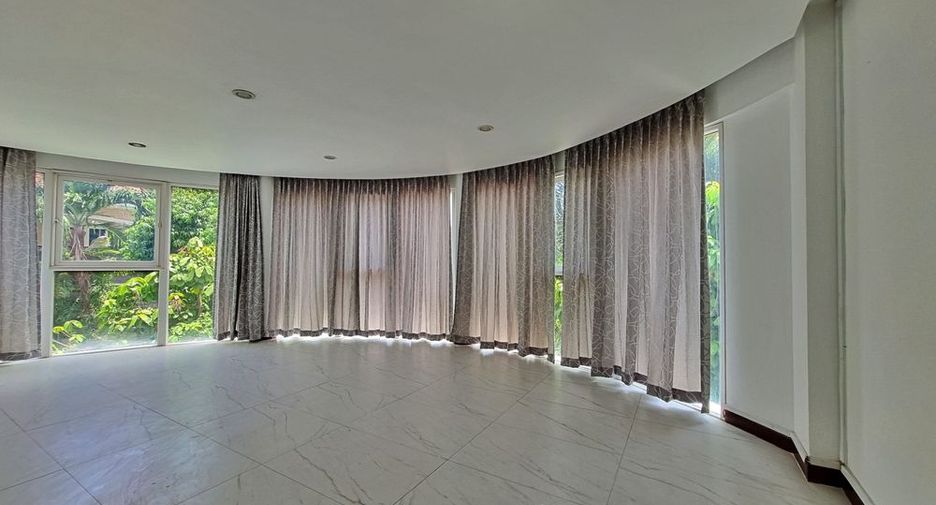 À louer 6 chambres villa à Bang Lamung, Chonburi