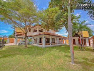 Villa en alquiler de 7 habitaciones en Bang Lamung, Chonburi