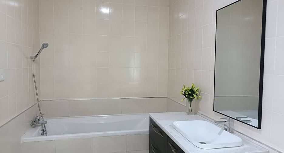 For rent 3 bedrooms house in Bang Lamung, Chonburi
