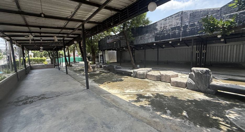 Terreno en alquiler en Min Buri, Bangkok