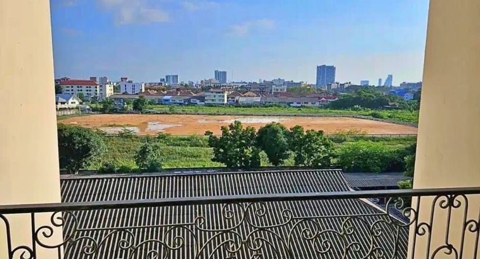 Аренда 2 спальни кондо в Банг Ламунг, Чонбури